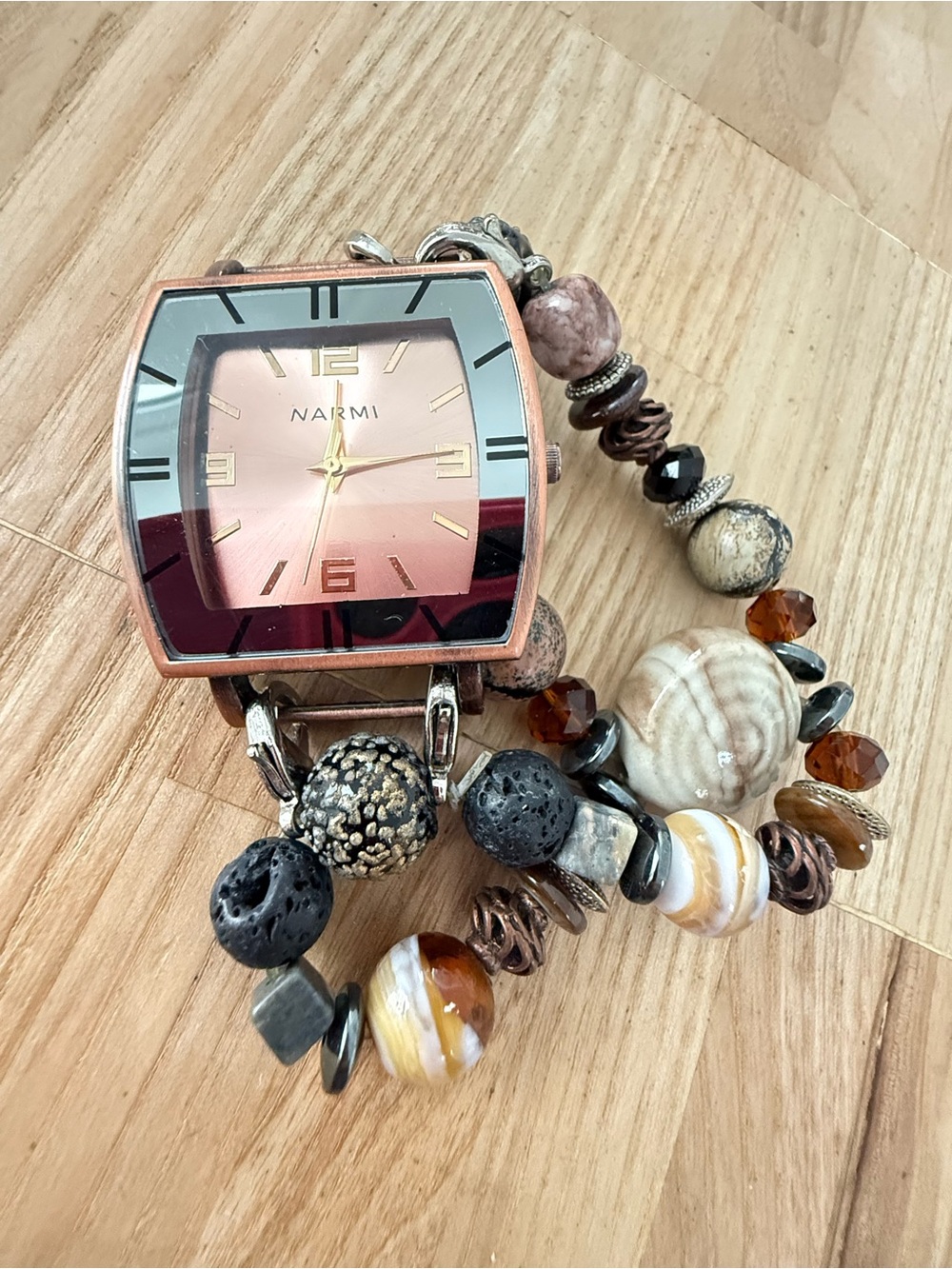 Narmi ladies rose gold tone beaded bracelet watch NEW BATTERY